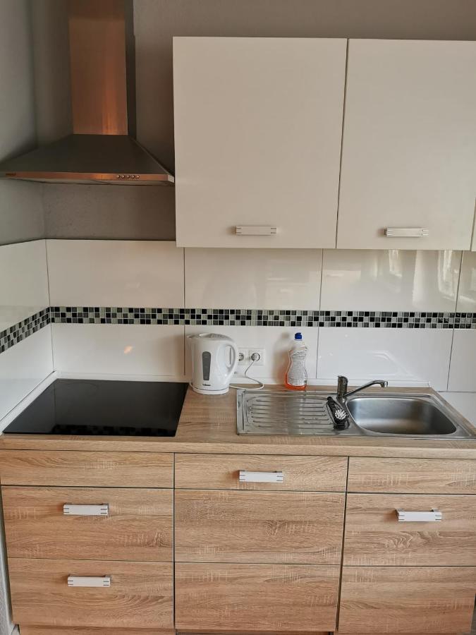 Liebevoll eingerichtete Ferienwohnung - Zentrale Lage - Netflix&Paytv Wilhelmshaven Exterior foto