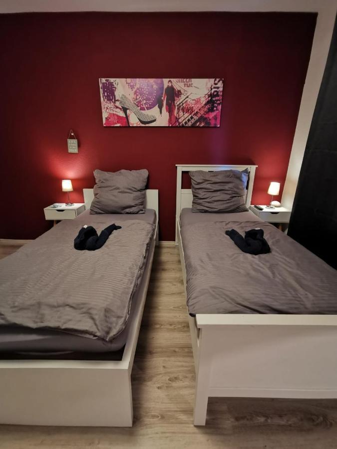 Liebevoll eingerichtete Ferienwohnung - Zentrale Lage - Netflix&Paytv Wilhelmshaven Exterior foto